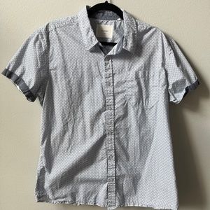 Passport Short Sleeve Button up Shirt - L